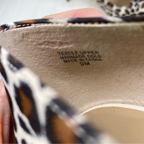 Ann Taylor Leopard fabric heels - Picture 5 of 9